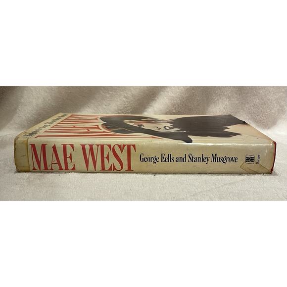 Mae West A Biography By George Eells Hardcover First Edition HCDJ Vintage - Picture 7 of 12
